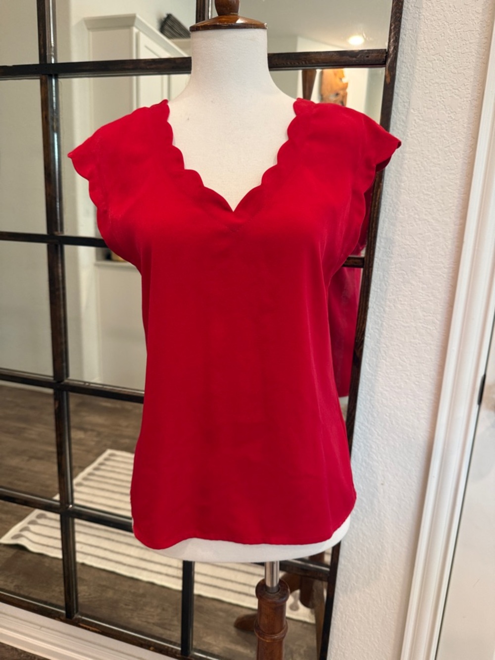 Express Red Scallop V-Neck Sleeveless Blouse